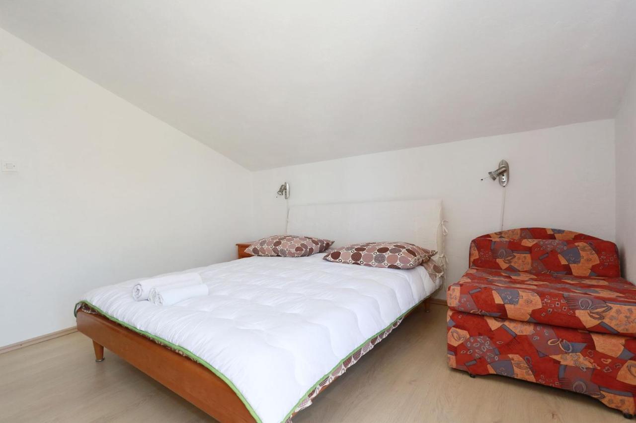 Apartmani Stanka & Joso Razanac Exterior photo